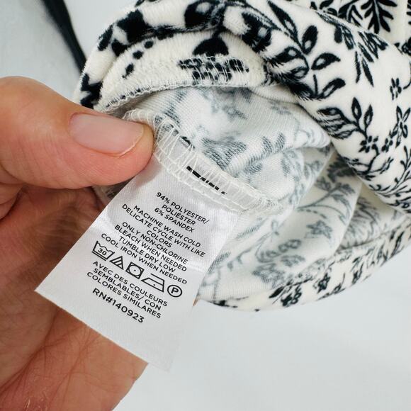 LOFT Black White Floral Velvet Burnout Long Sleeve Blouse Size Small - Picture 7 of 9